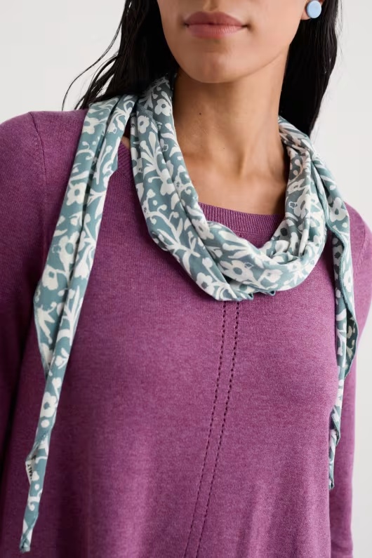 Enora Jersey Triangle Scarf 4 Enora Jersey Triangle Scarf
