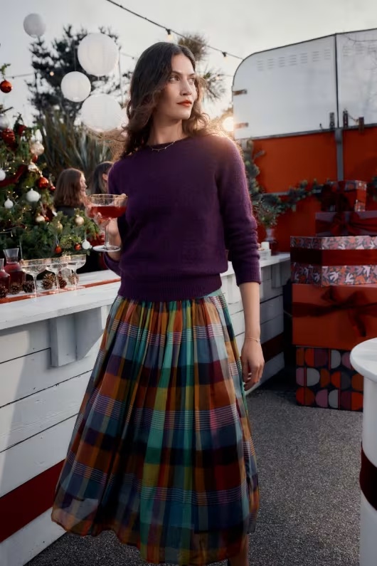 Exhibition Skirt with Dropped Waist