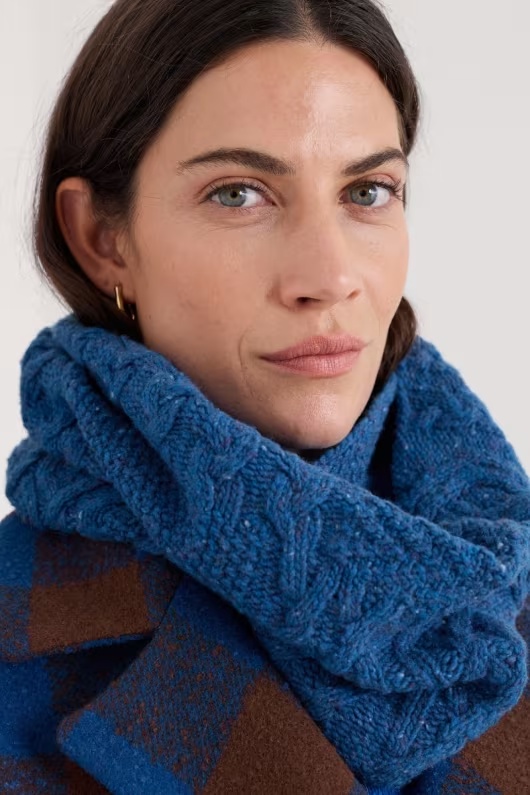 Handweaver Cable Knit Snood