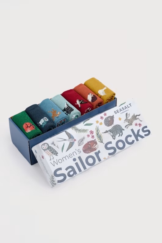Gift Box of 7 Women's Wildlife Sailor Socks 1 Gift Box of 7 Women's Wildlife Sailor Socks