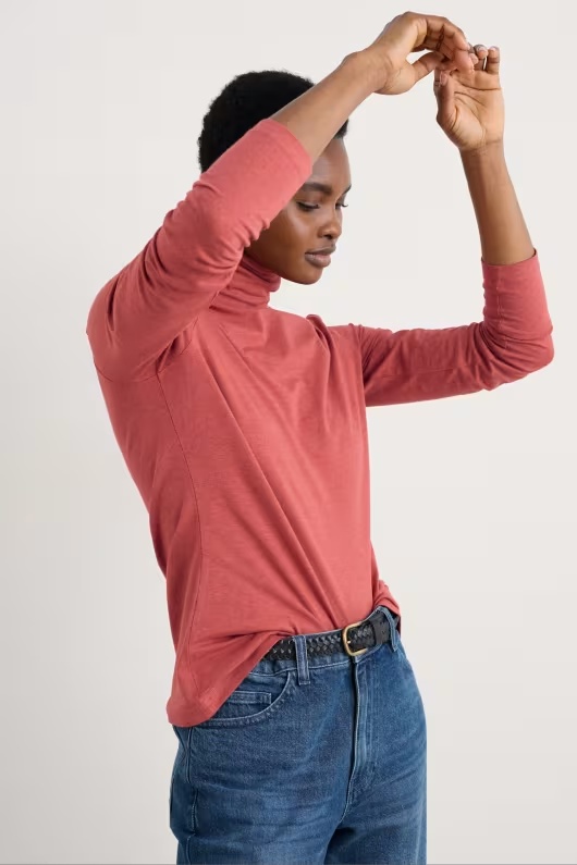 Landing Roll Neck Top in GOTS-Certified Organic Cotton 31 Landing Roll Neck Top in GOTS-Certified Organic Cotton