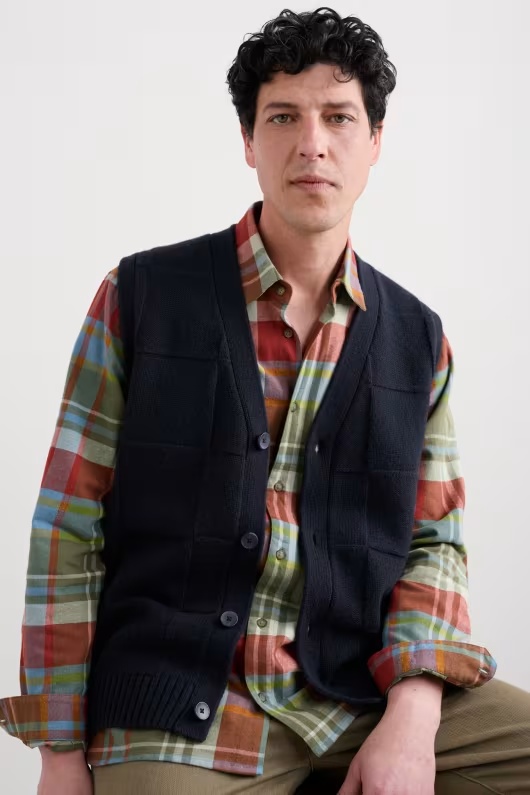 Men's Gwelva V-Neck Vest 1 Men's Gwelva V-Neck Vest