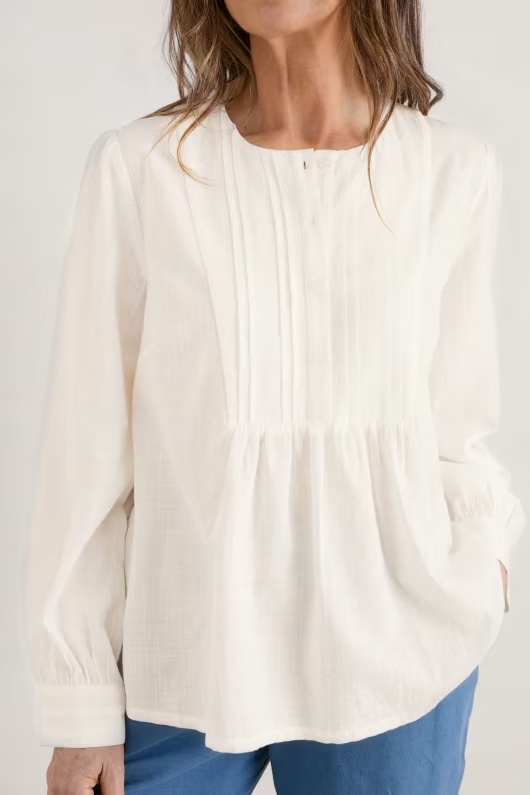 Candlewick Pintuck Detail Top