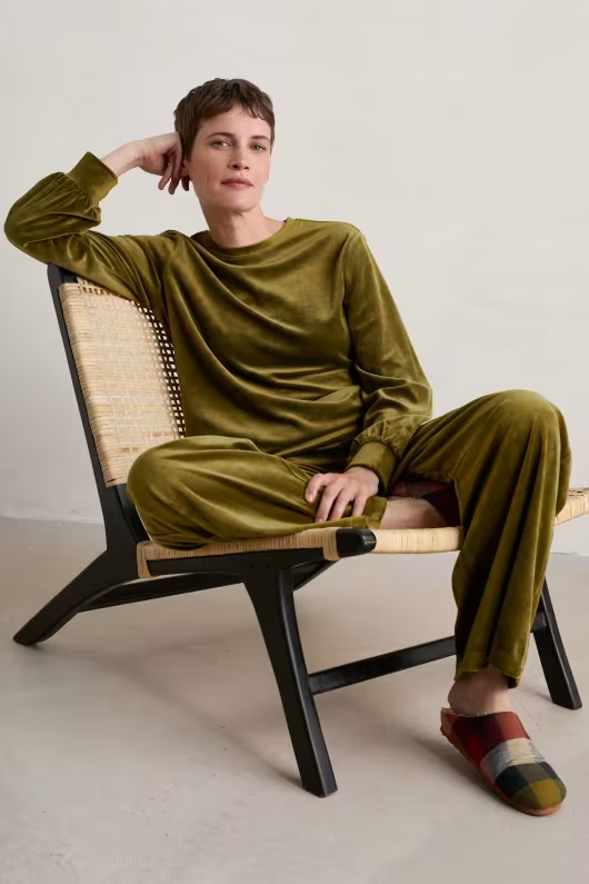 Kowan Velour Sweatshirt 1 Kowan Velour Sweatshirt