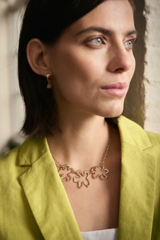 Anneal Flower Necklace