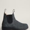 Blundstone Boots in Rustic Black #587