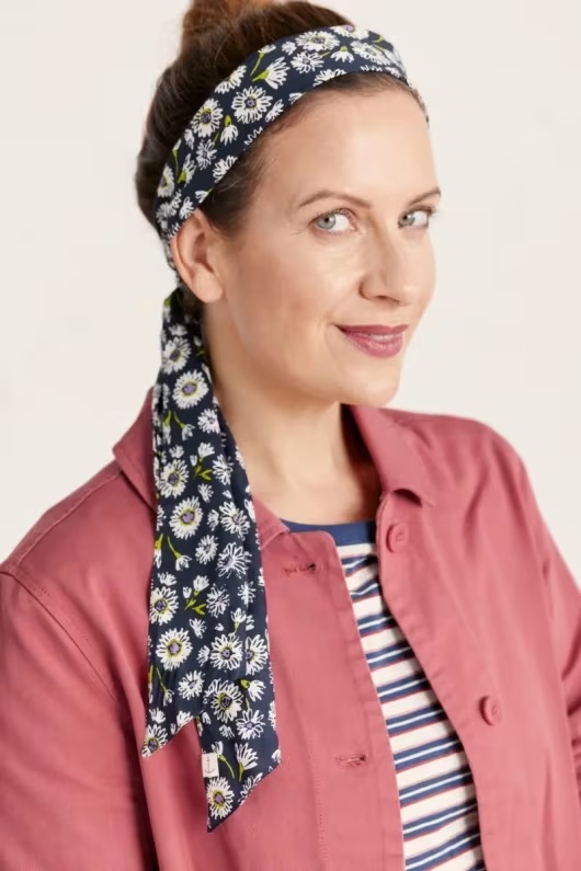 Ada Scarf